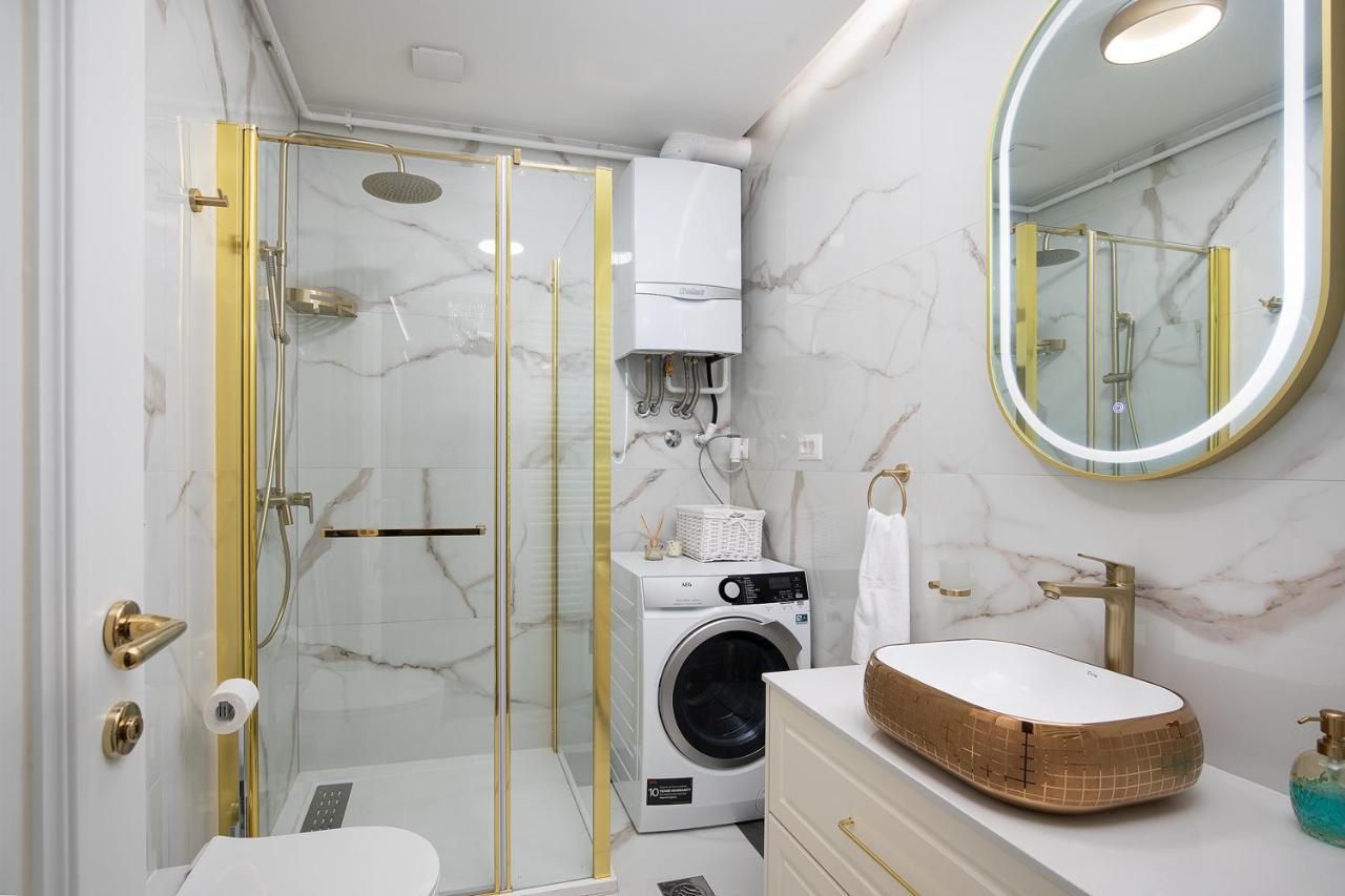 Via Flavia Luxury Accommodation With Free Private Parking Pula Exterior photo